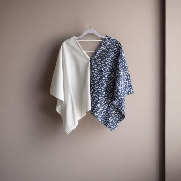 0120/ Blue White Cropped Kaftan Batik Pattern, Cotton Caftan Top,Women's Top - Picture 7 of 11